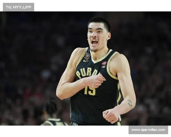 从本内特到扎克-埃迪:回顾加拿大顶级球员在NBA选秀中的高顺位表现 从本内特到扎克-埃迪:回顾加拿大顶级球员在NBA选秀中的高顺位表现